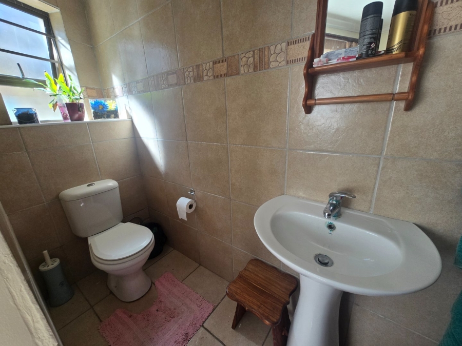 5 Bedroom Property for Sale in Dan Pienaar Free State